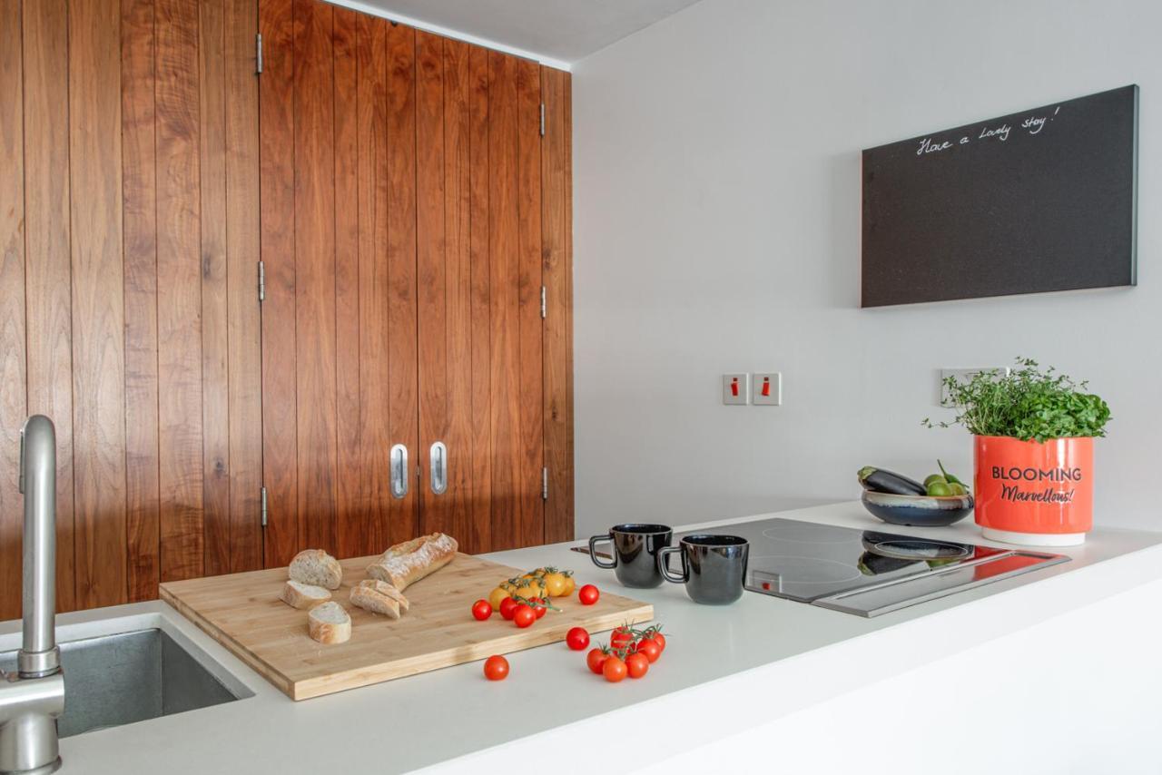 Rwy Suite48 Luxury Suite With Optional Parking Plymouth Esterno foto