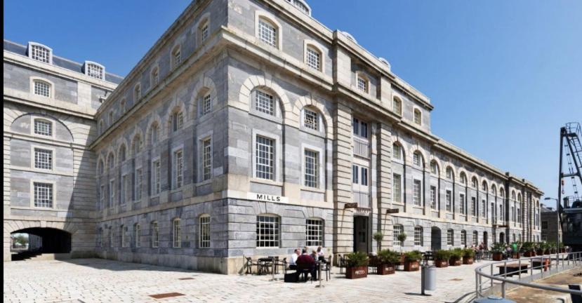 Rwy Suite48 Luxury Suite With Optional Parking Plymouth Esterno foto